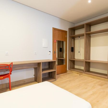 Hotel Rio Vermelho Goiânia Oda fotoğraf